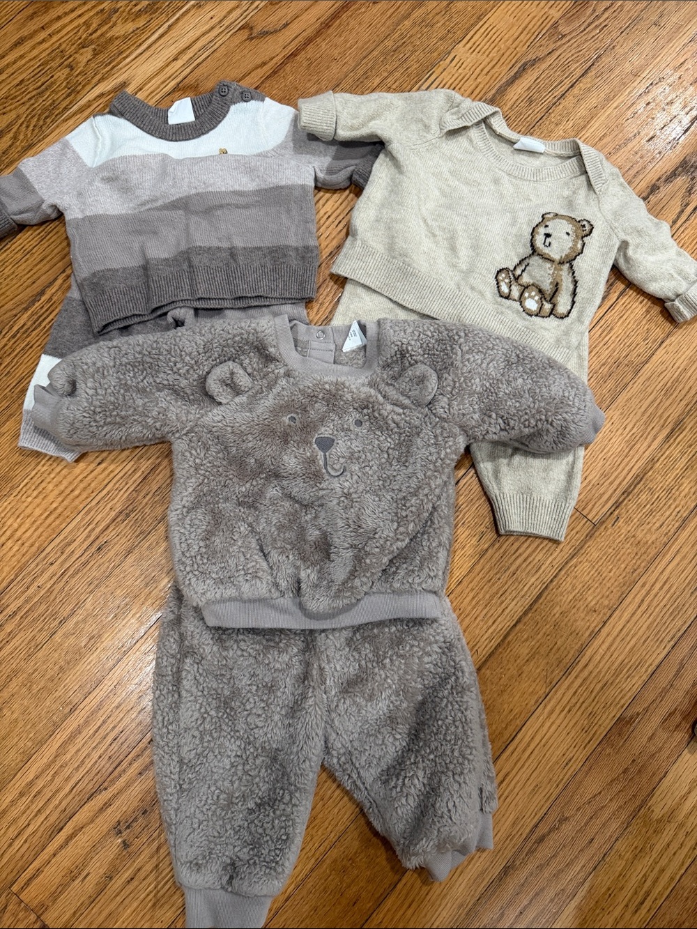 GAP 0-3 Neutral Tone Baby Knit & Teddy Set Lot of 3 Winter Fall